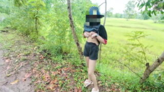 หนังXXXไทยฝนตกพรำๆ น้ำเข้านา สาวไทยเปิดนมอ้าซ่า รอแฟนหนุ่มเอาควยเข้ามาเย็ดหีที่ทุ่งนา